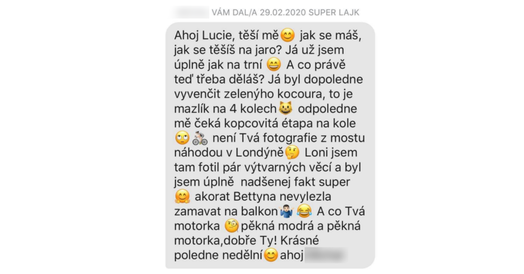 Jak napsat první SMS holce?